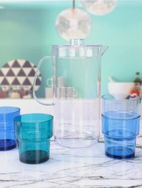 Mainstays 3-Quart Acrylic Pitcher with Stackable Tumbler Pitcher Set Blues
